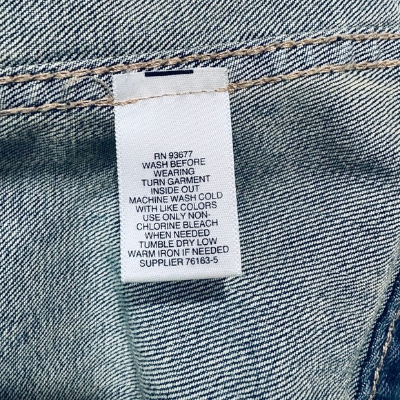 Liz Claiborne, Classic Denim Jacket, Plus Size 2X, Blue 🍂 - Picture 8 of 10
